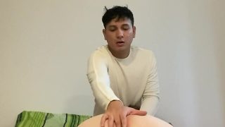 Devouring a juicy white butt